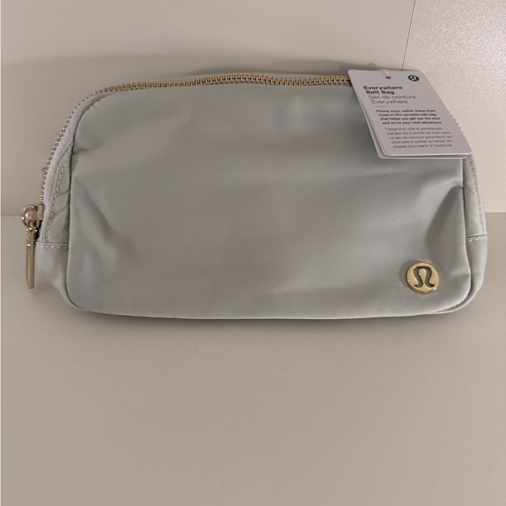 Lululemon Everywhere Belt Bag Vapor Gold White NWT Crossbody Fanny Pack